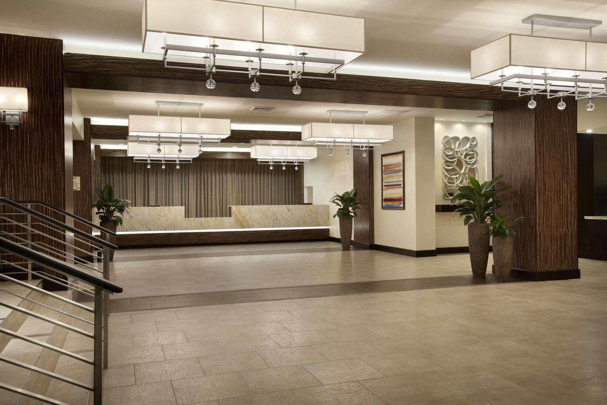 Отель Hilton New York Jfk Airport Экстерьер фото